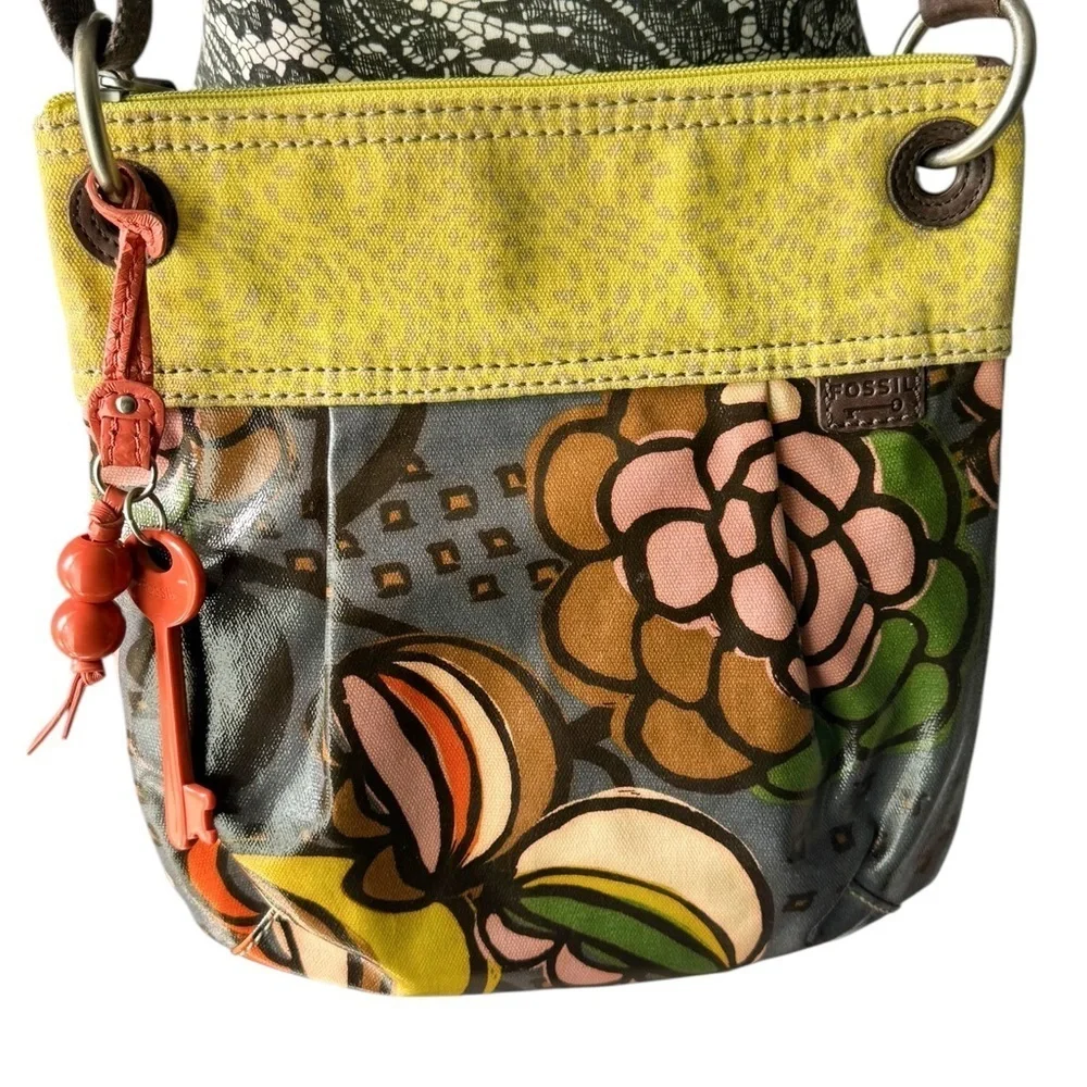 Vintage Fossil Key Per Cross Body and Wallet
